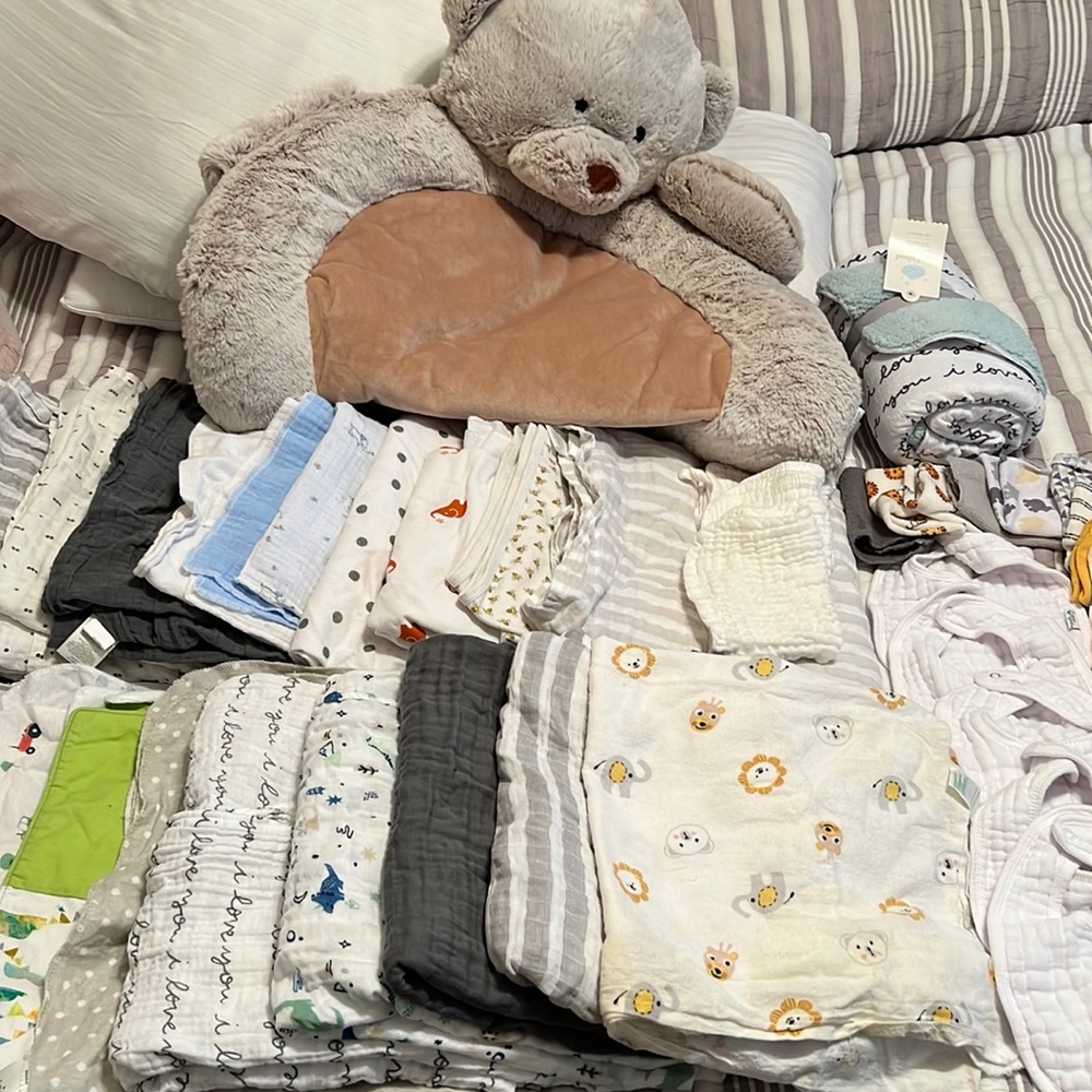 45 piece set of burp rags, bibs, floor mat, and more!